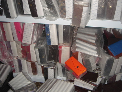 【低價批發(fā) 處理庫存錢包 爆款產(chǎn)品 火爆熱賣男士錢包 廠家直銷】價格,廠家,圖片,錢包,義烏市祝偉電子商務(wù)商行-